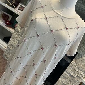 Bass Cream Short Sleeve Top with Beaded Design